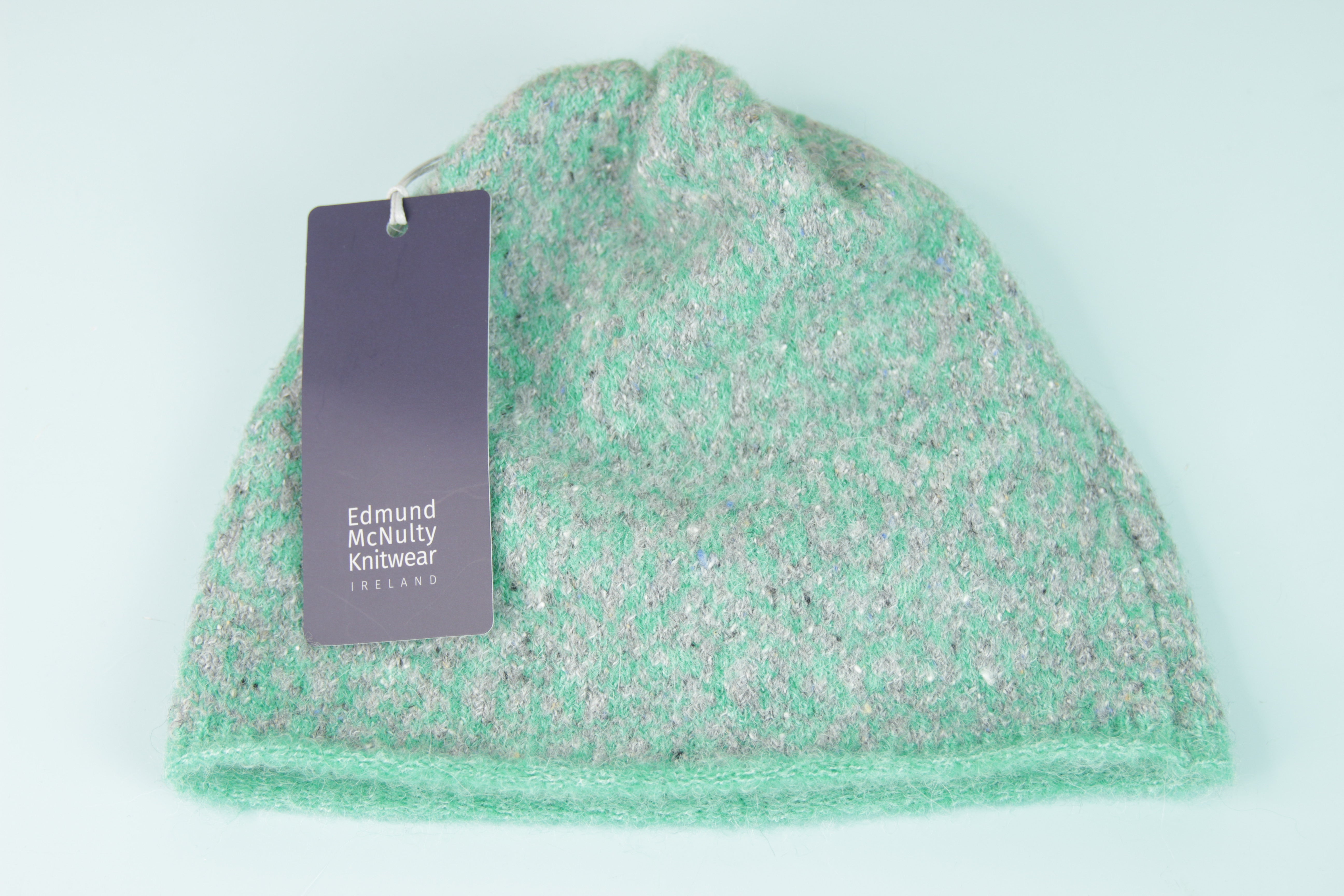 Hat in Mint, Edmund McNultyi