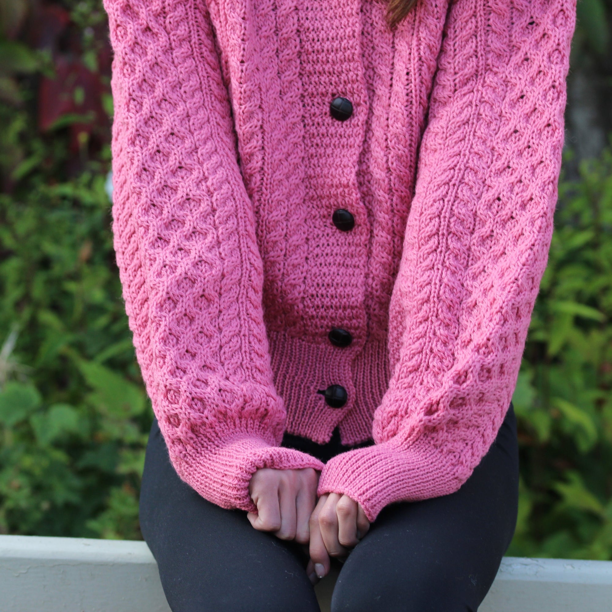 Cropped Aran Cardigan, Rosa Pink, IrelandsEye1